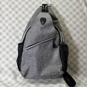 MOSISO Sling Backpack Crossbody Shoulder Bag Travel Hiking Daypack Gray